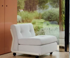 Grand Contemporary Cream Lounge Chair